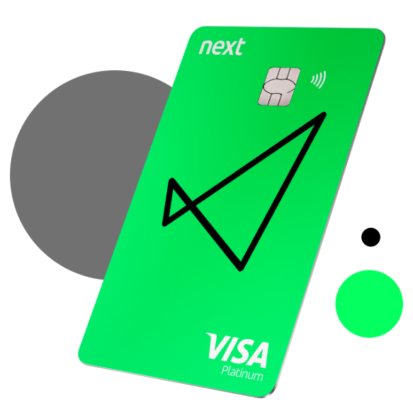Vemos o cartão Visa Platinum do next centralizado ao meio, e levemente inclinado para trás, e atrás deles vemos alguns círculos flutuando nas cores cinza, verde elétrico e preto.